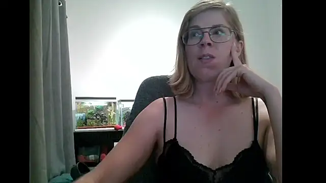 SavannaGirly online show from 03-14-25, 05:02