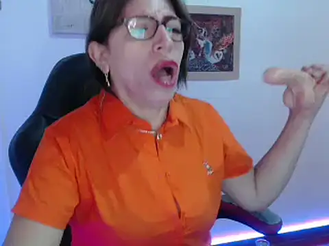 Chayla Ruiz online show from 01-01-25, 01:37