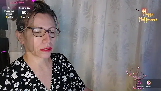 Chayla Ruiz online show from 11-20-25, 09:53