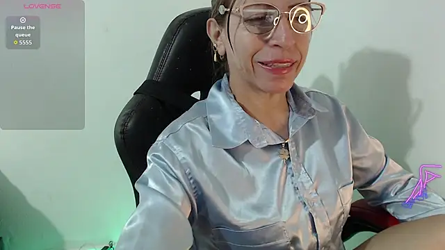Chayla Ruiz online show from 06-26-26, 10:19