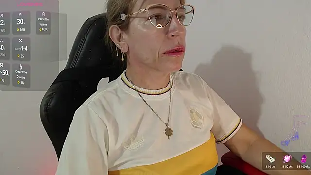 Chayla Ruiz online show from 06-28-26, 11:49