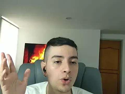 Jhoan saenz online show from 10-19-25, 07:03