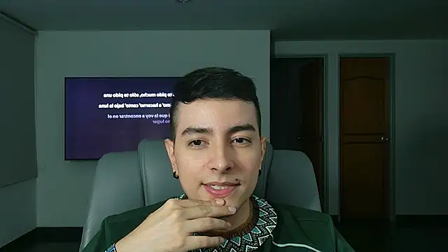 Jhoan saenz online show from 10-25-25, 11:54