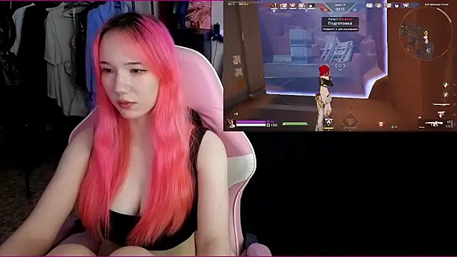 Maya Viola online show from 11-30-25, 05:55