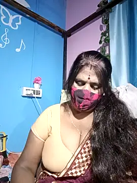 Snapshot of parioo7 chatting on 02-11-25, 04:24 parioo7 online show from 02-11-25, 04:24