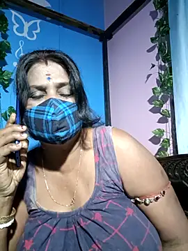 Snapshot of parioo7 chatting on 02-15-25, 03:39 parioo7 online show from 02-15-25, 03:39