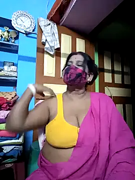 parioo7 online show from 10-26-25, 04:13