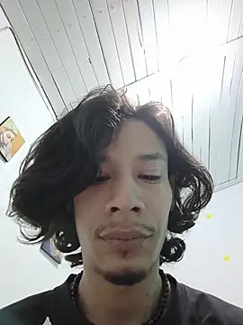 Snapshot of swagbabysk8 chatting on 03-21-26, 02:42 swagbabysk8 online show from 03-21-26, 02:42