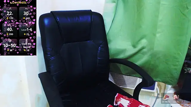 Alliayah Hollyx online show from 12-21-25, 05:36