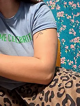 NansyyyaLiannkkaasssssa78 online show from 12-03-25, 07:45