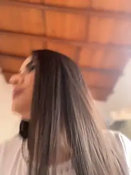 Snapshot of jailyncam_ chatting on 01-16-25, 06:48 jailyncam online show from 01-16-25, 06:48