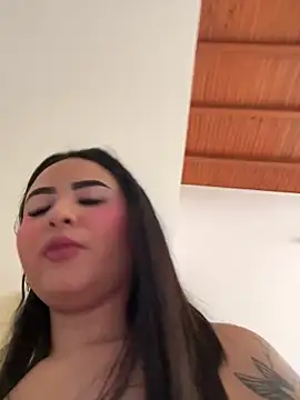 Snapshot of jailyncam_ chatting on 03-14-25, 01:46 jailyncam online show from 03-14-25, 01:46