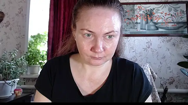 EmilyDoth online show from 05-04-26, 03:46