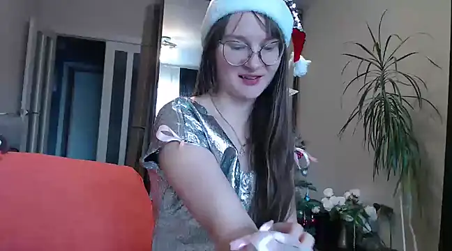 KiraGoldens online show from 12-26-24, 06:41