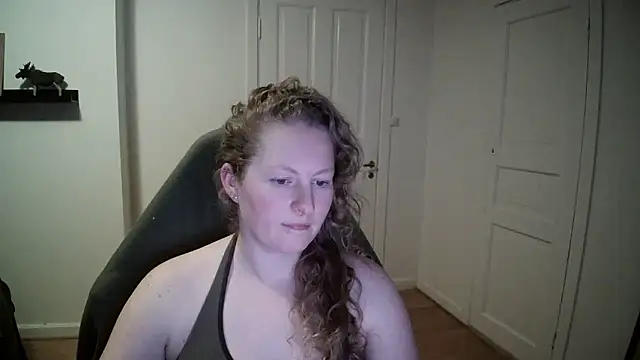 Snapshot of Girlnina-1995 chatting on 12-02-24, 07:49 Girlnina-1995 online show from 12-02-24, 07:49