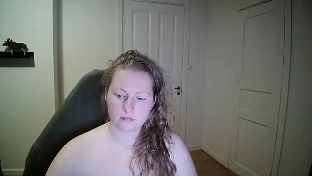 Snapshot of Girlnina-1995 chatting on 12-02-24, 10:56 Girlnina-1995 online show from 12-02-24, 10:56