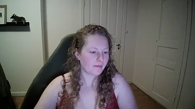 Snapshot of Girlnina-1995 chatting on 12-09-24, 02:17 Girlnina-1995 online show from 12-09-24, 02:17