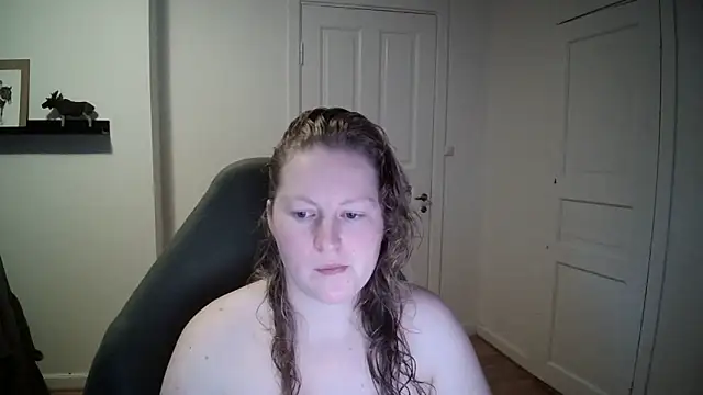 Snapshot of Girlnina-1995 chatting on 12-31-24, 11:09 Girlnina-1995 online show from 12-31-24, 11:09