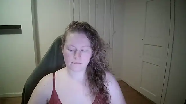 Snapshot of Girlnina-1995 chatting on 01-13-25, 07:21 Girlnina-1995 online show from 01-13-25, 07:21