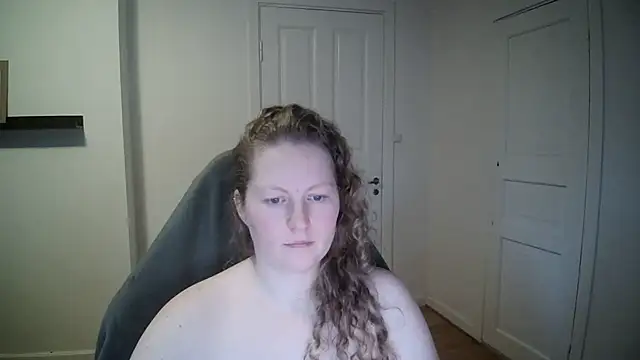 Snapshot of Girlnina-1995 chatting on 01-19-25, 10:50 Girlnina-1995 online show from 01-19-25, 10:50