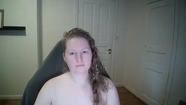 Snapshot of Girlnina-1995 chatting on 02-03-25, 12:25 Girlnina-1995 online show from 02-03-25, 12:25
