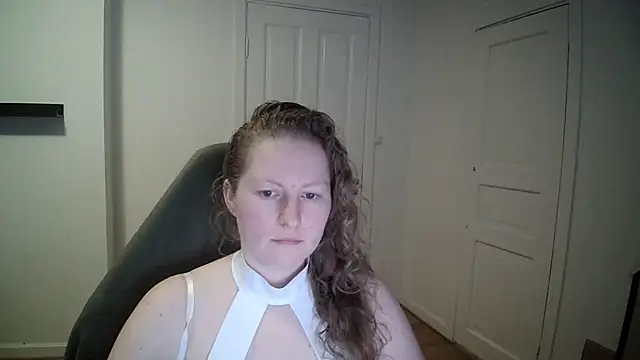 Snapshot of Girlnina-1995 chatting on 02-21-25, 11:22 Girlnina-1995 online show from 02-21-25, 11:22