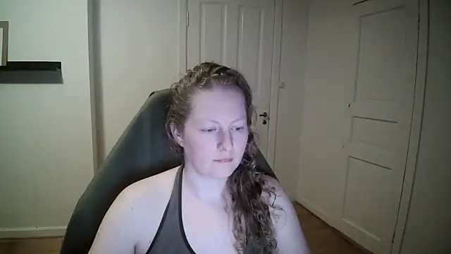 Snapshot of Girlnina-1995 chatting on 03-17-25, 07:37 Girlnina-1995 online show from 03-17-25, 07:37