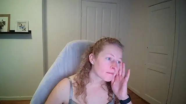 Snapshot of Girlnina-1995 chatting on 09-17-25, 11:23 Girlnina-1995 online show from 09-17-25, 11:23