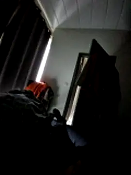 Snapshot of Andysagan chatting on 06-10-26, 05:34 Andysagan online show from 06-10-26, 05:34