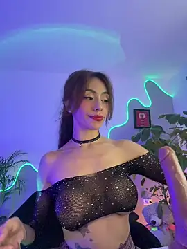 Snapshot of LauPolett chatting on 12-15-24, 02:52 LauPolett online show from 12-15-24, 02:52