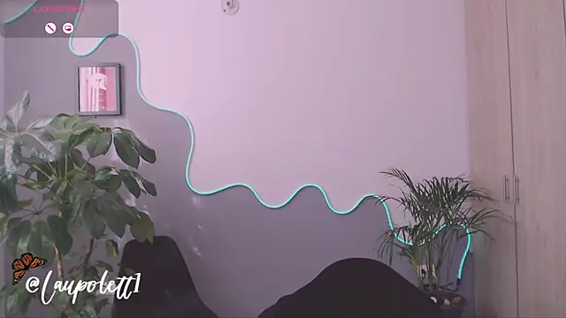 Snapshot of LauPolett chatting on 12-31-24, 08:56 LauPolett online show from 12-31-24, 08:56