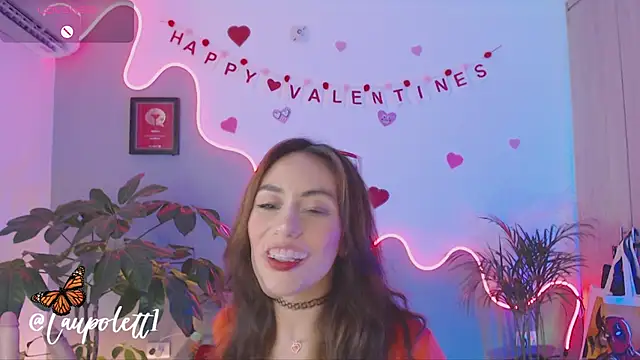 Snapshot of LauPolett chatting on 02-15-25, 01:31 LauPolett online show from 02-15-25, 01:31