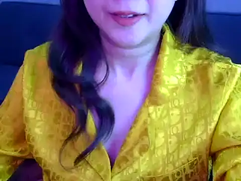 Snapshot of Bee_2k chatting on 02-27-26, 04:56 Bee 2k online show from 02-27-26, 04:56