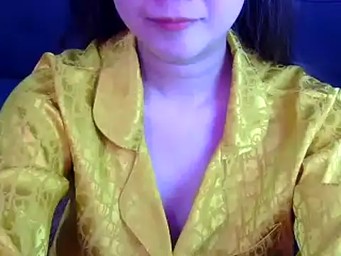 Snapshot of Bee_2k chatting on 03-20-26, 03:55 Bee 2k online show from 03-20-26, 03:55