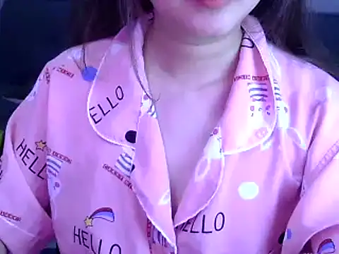 Snapshot of Bee_2k chatting on 03-22-26, 03:54 Bee 2k online show from 03-22-26, 03:54