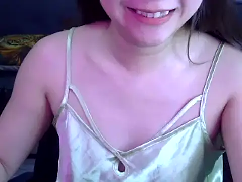 Snapshot of Bee_2k chatting on 03-27-26, 03:56 Bee 2k online show from 03-27-26, 03:56