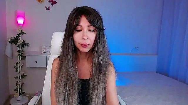 wendifoste online show from 10-13-25, 01:00