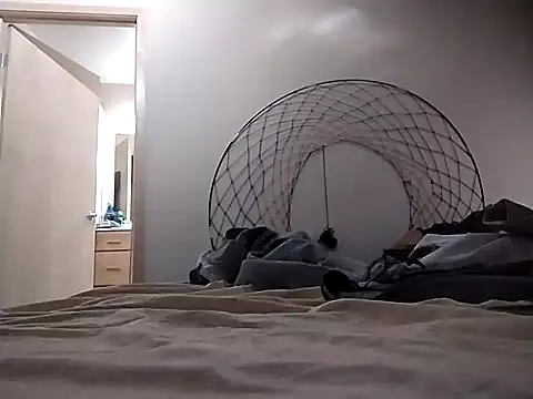 eatmeplease44 online show from 12-12-24, 12:01