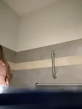 eatmeplease44 online show from 01-02-25, 06:45