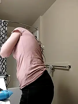 eatmeplease44 online show from 02-15-25, 07:49