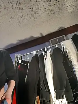 eatmeplease44 online show from 03-12-25, 02:45