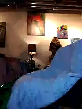 eatmeplease44 online show from 09-28-25, 09:36