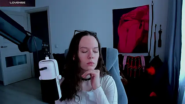 DivineBite online show from 05-12-26, 11:51