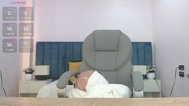 kimara lion online show from 11-12-25, 03:07