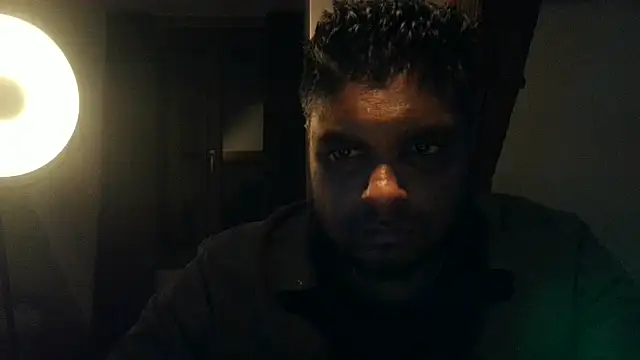 Snapshot of Bandusrilankasexymen chatting on 01-03-25, 06:03 Bandusrilankasexymen online show from 01-03-25, 06:03
