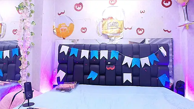  carolina fox online show from 09-27-25, 03:11