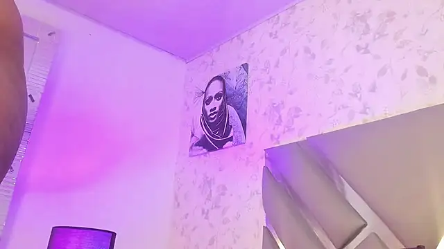 Snapshot of EmilyyRosee_ chatting on 02-08-26, 01:47 EmilyyRosee online show from 02-08-26, 01:47