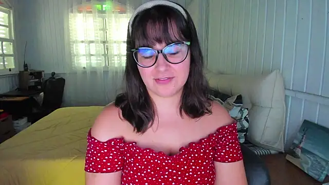 Snapshot of anna_love_hot chatting on 02-25-26, 03:54 anna love hot online show from 02-25-26, 03:54
