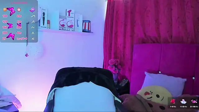 Snapshot of candymills1 chatting on 09-23-25, 03:04 candymills1 online show from 09-23-25, 03:04