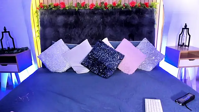 Karlagonzales  online show from 02-11-25, 01:10